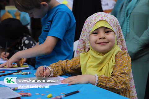 پیادهراه اسفریس/ برپاییموکب فرهنگی و هنری کانون استان اردبیل در دهه کرامت