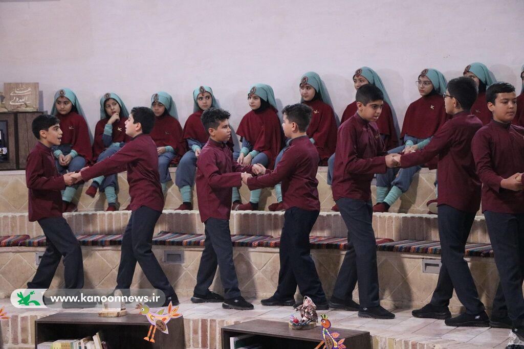 معاون وزیر از مرکز شماره سه کانون کرمان بازدید کرد