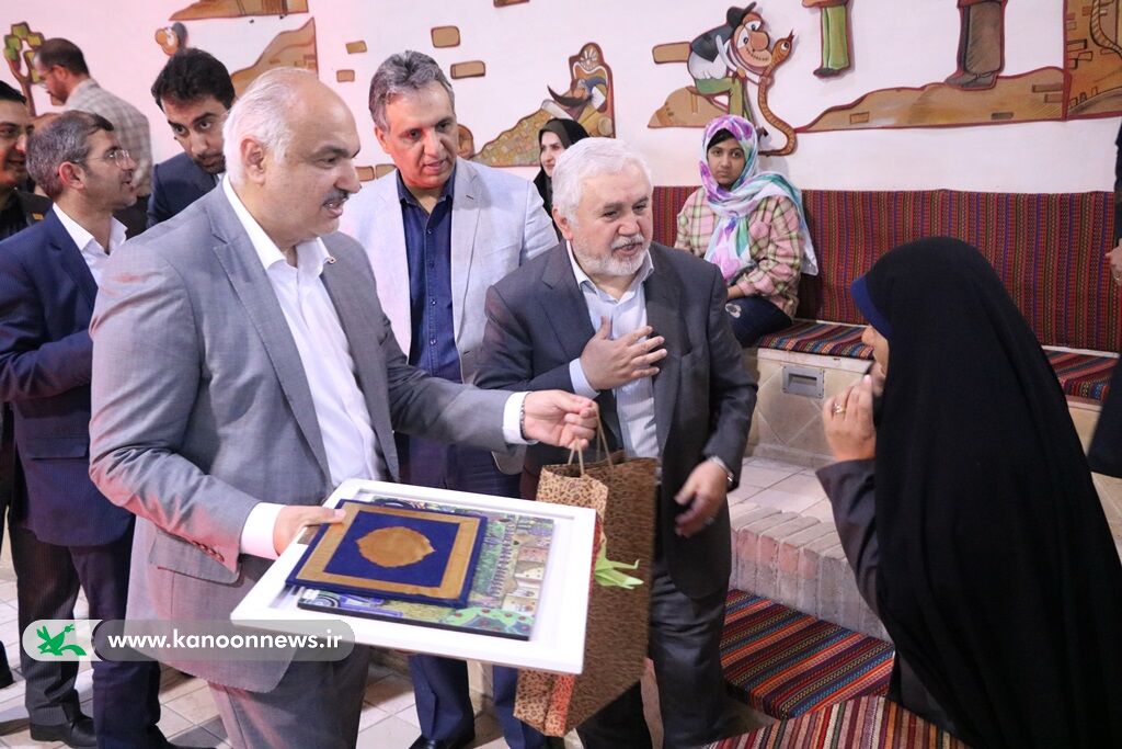 معاون وزارت میراث فرهنگی از مرکز شماره سه کانون کرمان بازدید کرد