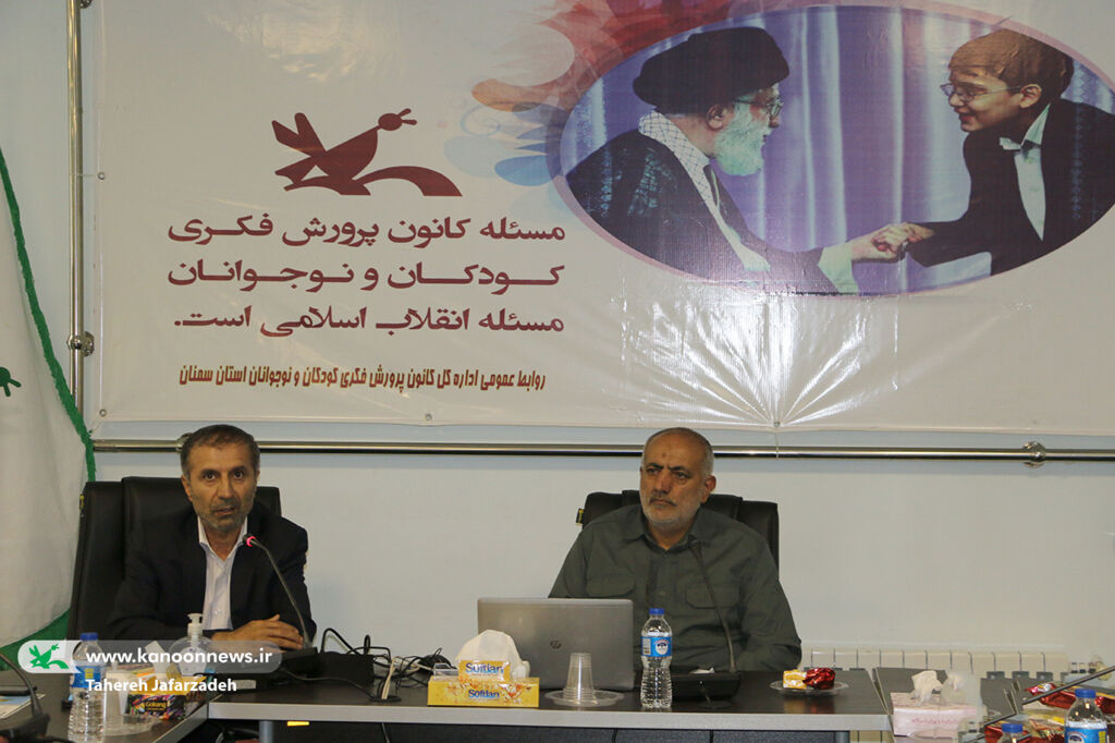 نشست دلگذشت سروها در کانون سمنان