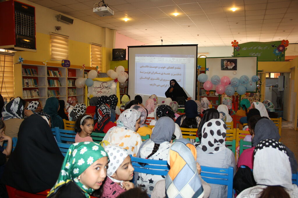 گرامیداشت دهه کرامت در مراکز فرهنگی و هنری کانون استان قزوین