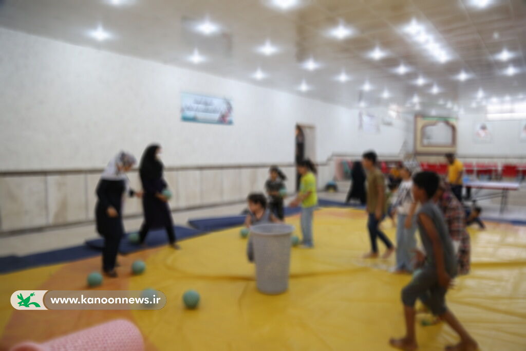 دست نوازش کانون استان بوشهر بر کودکان و نوجوانان خانواده های مددجو زندان مرکزی بوشهر