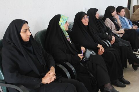 آیین رونمایی از کتاب " و آن روز تمام کودکیهایم بود" در آینه تصویر