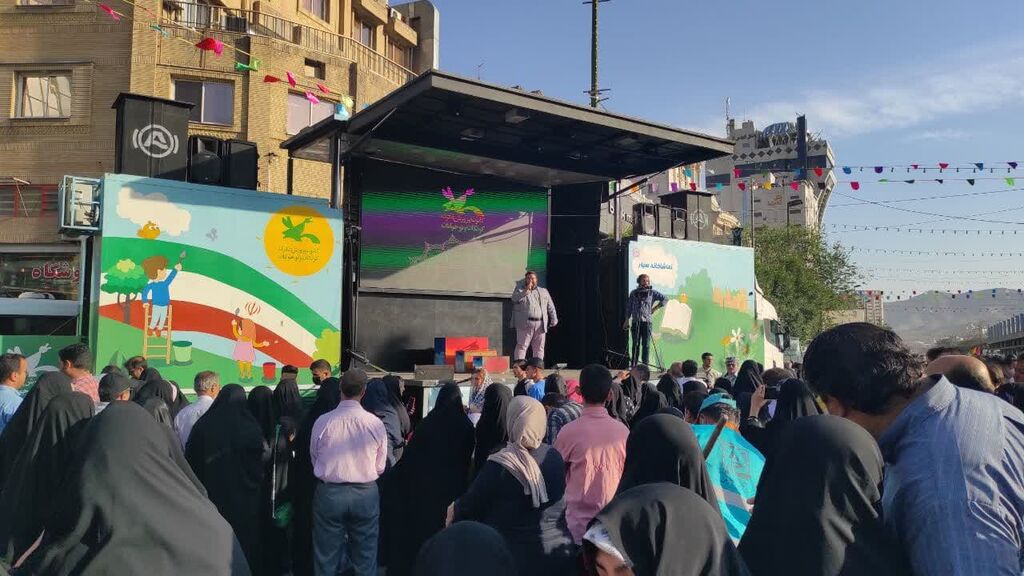 ویژهبرنامه «مسیر هشتم» به شبکه امید رسید