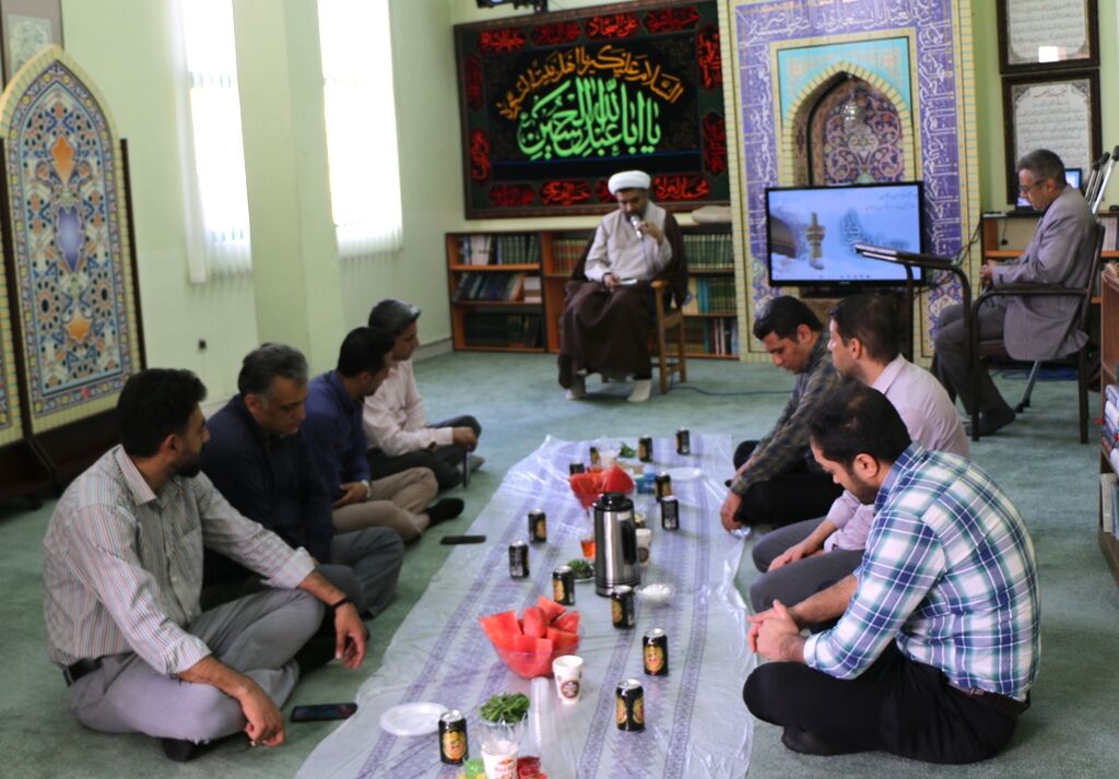 جشن میلاد امام رضا (ع) در کانون فارس جشن میلاد امام رضا علیهالسلام در کانون فارس برگزار شد