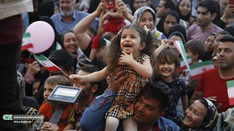 اجرای تماشاخانه سیار کانون در ویژهبرنامه «مسیر هشتم» در مشهدالرضا