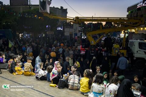 اجرای تماشاخانه سیار کانون در ویژهبرنامه «مسیر هشتم» در مشهدالرضا