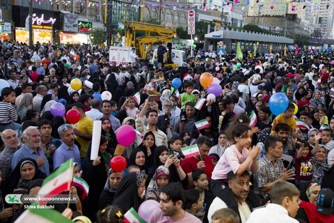 اجرای تماشاخانه سیار کانون در ویژهبرنامه «مسیر هشتم» در مشهدالرضا