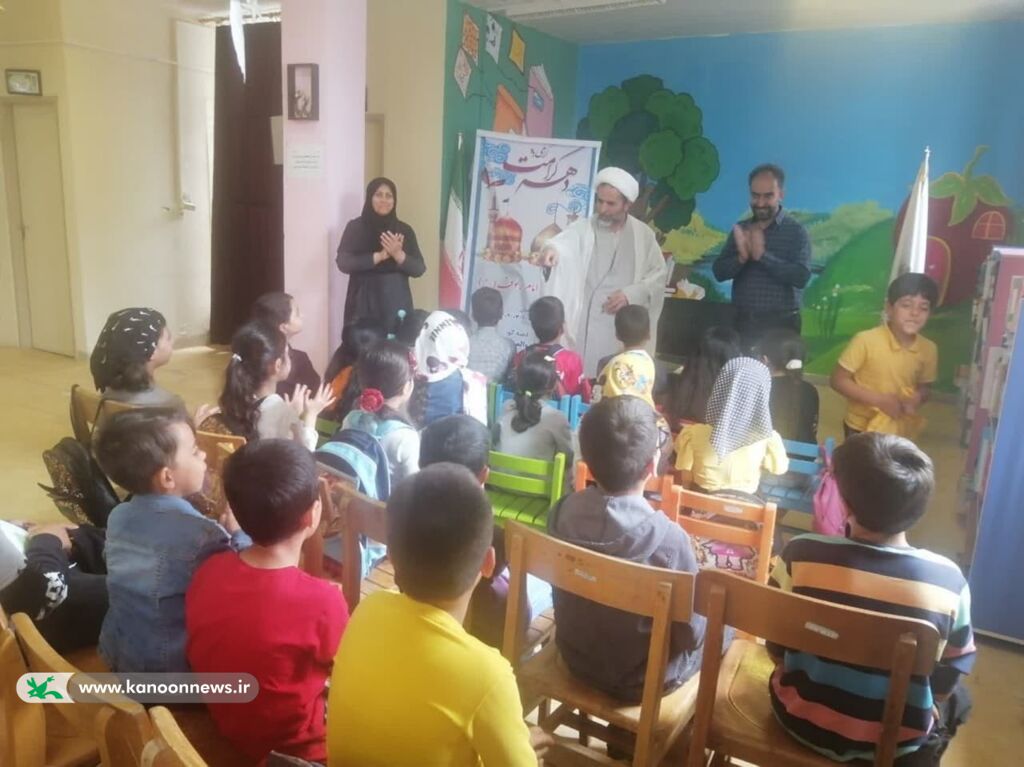 ویژه برنامه های مراکز کانون لرستان به مناسبت ولادت امام رضا(ع) ویژه برنامه های مراکز کانون لرستان به مناسبت ولادت امام رضا(ع)