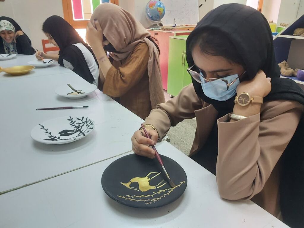 نمادهای رضوی بروی ظروف سفالی نقش بست