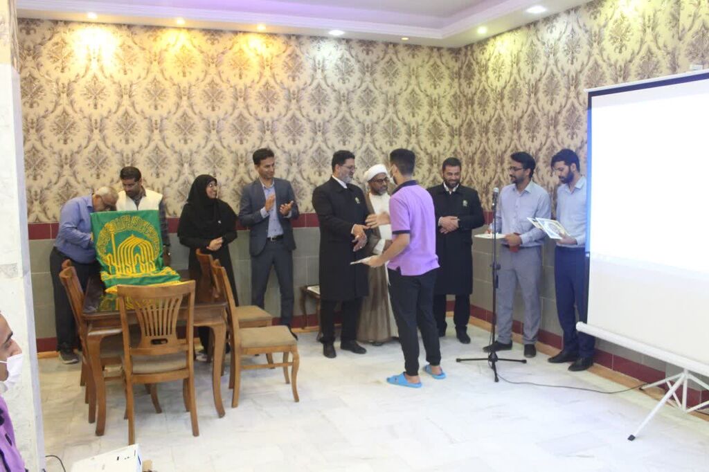  آزادی دو مددجوی برگزیده مسابقه دلنوشته‌ای برای امام هشتم (ع) در کانون اصلاح و تربیت بندرعباس