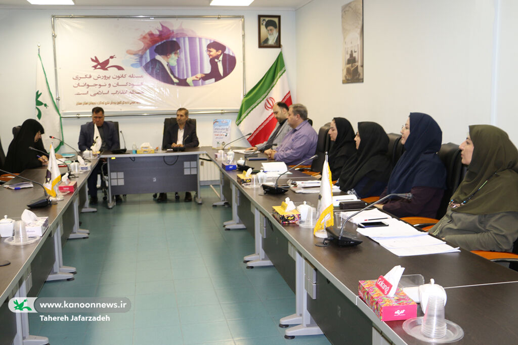 مشارکت خانوادهها در دومین کنگره بزرگداشت شهدای سمنان مشارکت خانوادهها در دومین کنگره بزرگداشت شهدای سمنان