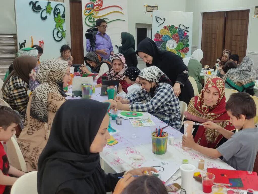 در راستای نشاط اجتماعی و جوانی جمعیت کارگاه کتاب دوست داشتنی من در مجتمع کانون همدان برگزار شد