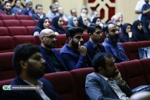 آیین تکریم و معارفه رییس کانون زبان ایران