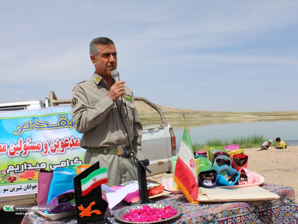 تالاب شیرین سو میزبان نقاشی با سنگ کودکان کانون شیرین سو