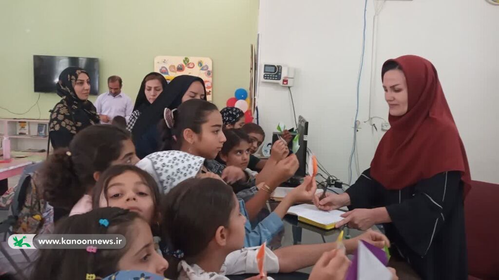 ثبتنام کارگاههای تابستانی کانون لرستان روز های شلوغ مراکز کانون لرستان برای ثبتنام کارگاههای تابستانی