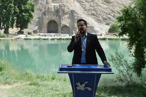 برگزاری مراسم با شکوه ثبت ملی قصه گویی در طاق بستان کرمانشاه گزارش تصویری