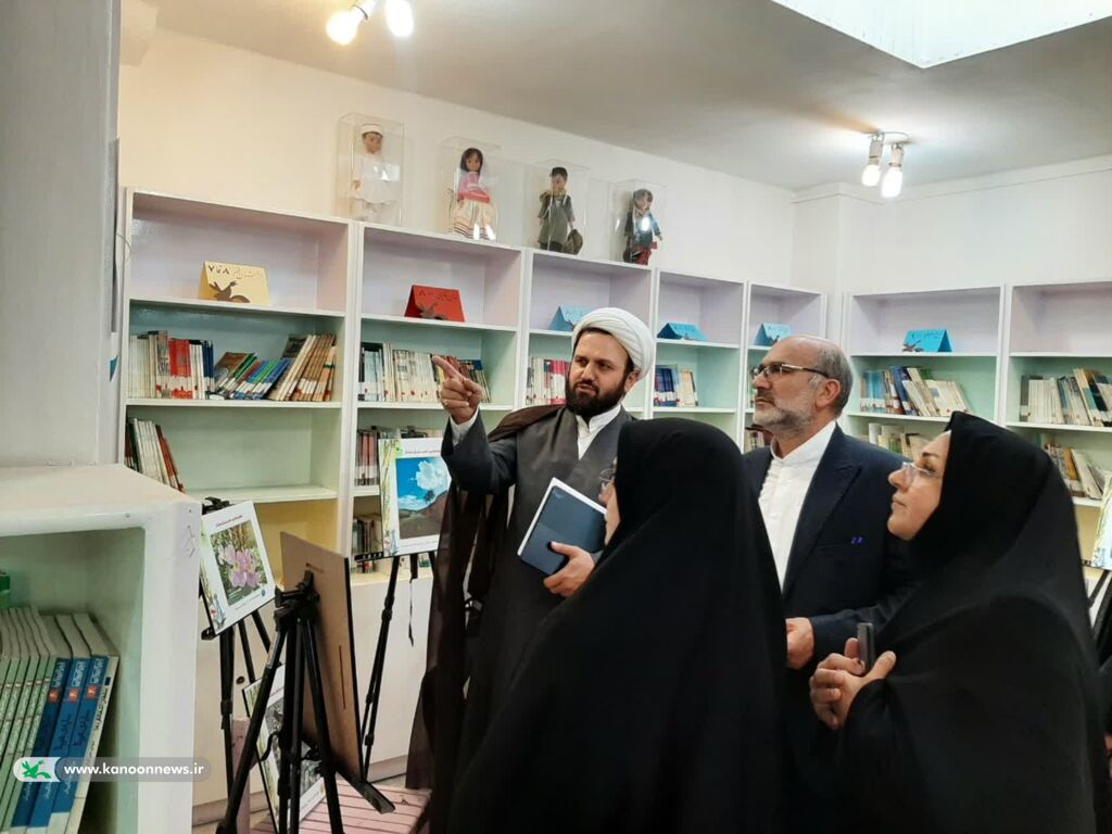 بازدید مشاور وزیر و دبیر ستاد همکاریهای حوزه علمیه و وزارت آموزش و پرورش از کانون پرورش فکری خراسان جنوبی به روایت تصویر بازدید مشاورِ وزیر آموزش و پرورش از کانون خراسان جنوبی