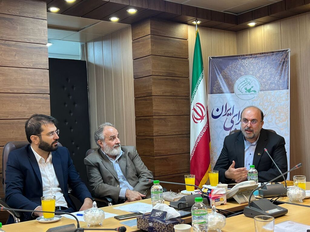 نشست هماندیشی کانون، بنیاد سعدی و فرهنگستان زبان و ادب فارسی برگزار شد