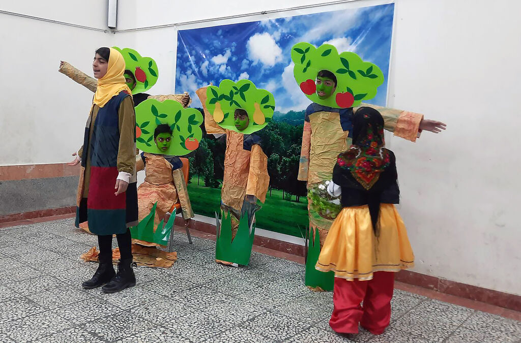 رتبه نخست گروه نمایشی کانون ساری در مسابقات آموزش و پرورش استثنایی استان