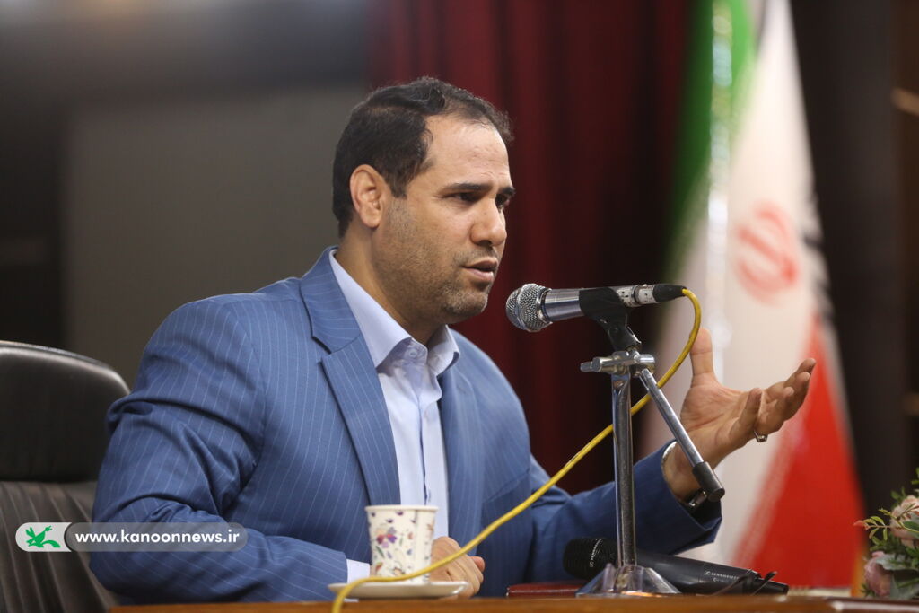 گردهمآیی مشترک مسوولان آموزش و پرورش سراسر کشور در تهران طرحهای فاخر فرهنگی باید به کانون پرورش فکری سپرده شود