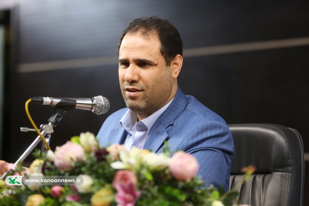 طرح های فاخر فرهنگی باید به کانون پرورش فکری کودکان و نوجوانان سپرده شود