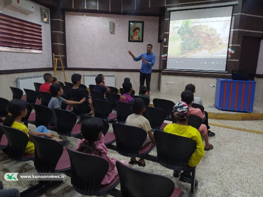 آموزش کاشت و نگهداری از گل و گیاه به اعضای مراکز گالیکش