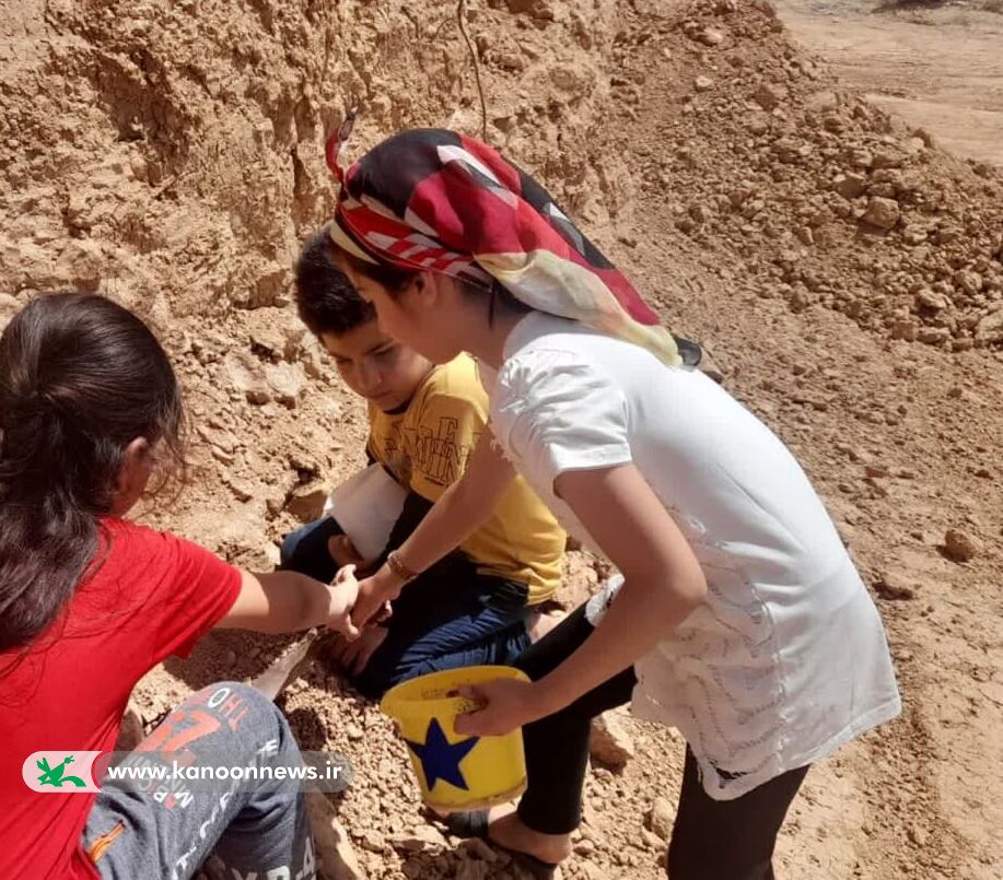 گرامیداشت روز جهانی و ملی گل و گیاه در مراکز کانون خوزستان