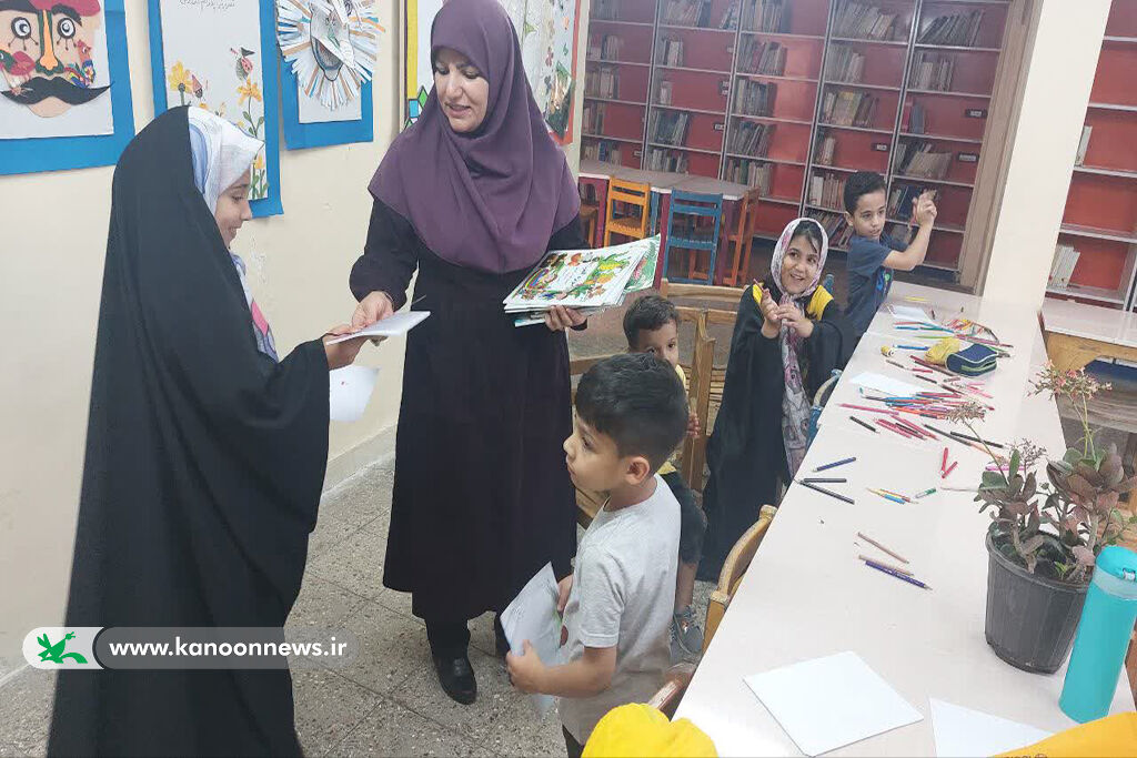 آشنایی اعضای کانون مهدیشهر با نقش گیاهان در زندگی