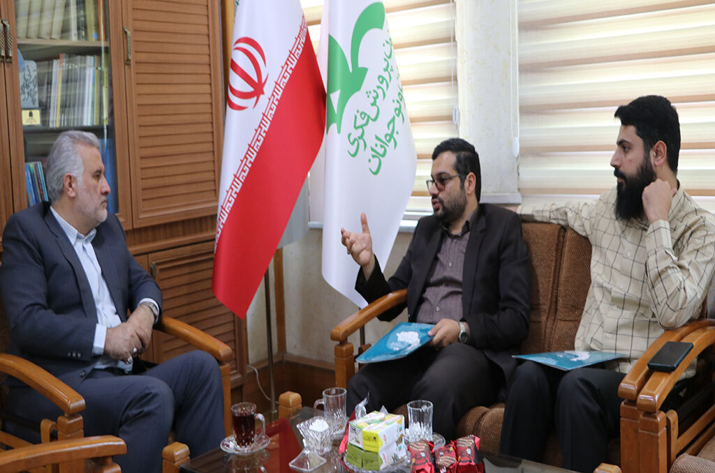 آشناسازی آیندهسازان با هویتایرانی اسلامی ضرورتدارد / لزوم ارایه الگوهای شخصیتی در بستههای تربیتی