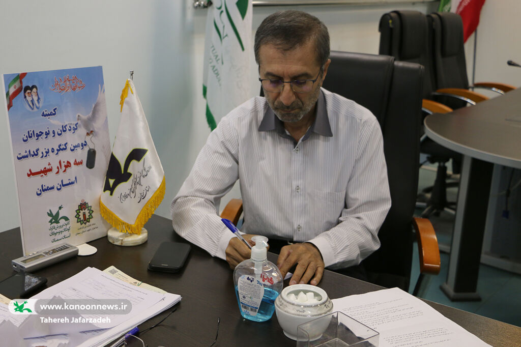 نقد و تحلیل متن تئاتر صحنهای کنگره شهدا در کانون سمنان