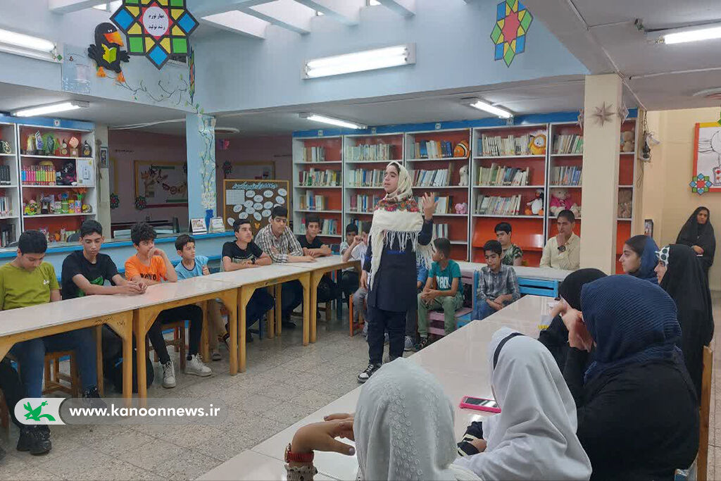 برگزاری محفل ادبی وارش در کانون مهدیشهر