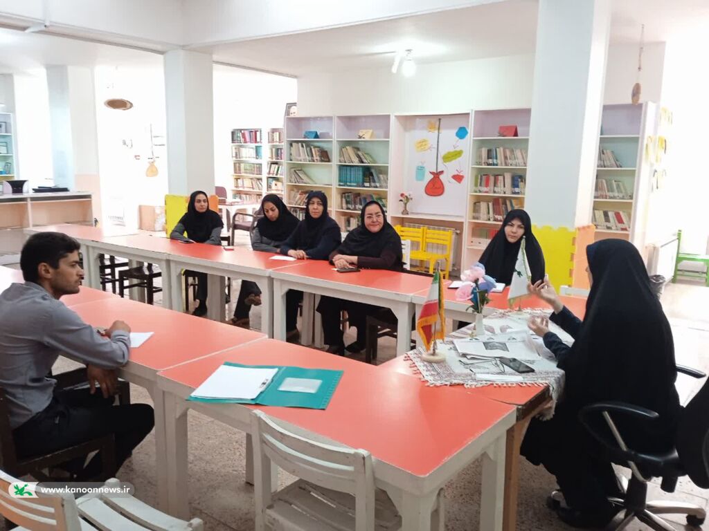 نشست مشترک شورای فرهنگی مراکز بیرجند با حضور مدیر کل کانون پرورش فکری استان برگزار شد