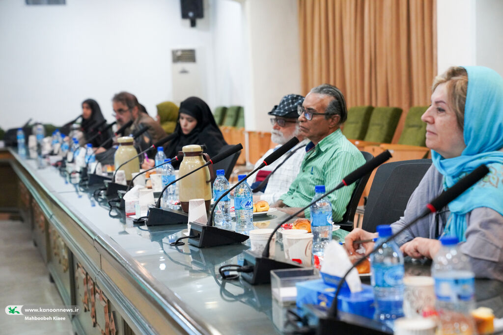 تولید اقلام فرهنگی با موضوع انیمیشن سینمایی «بچه زرنگ»