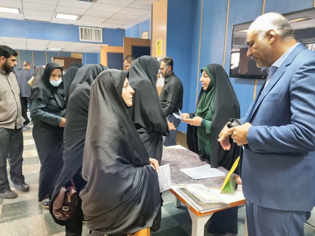 حضور پرشور مربیان توانمند کانون در جلسه توجیهی پایگاههای اوقات فراغت اداره کل آموزش و پرورش استان همدان