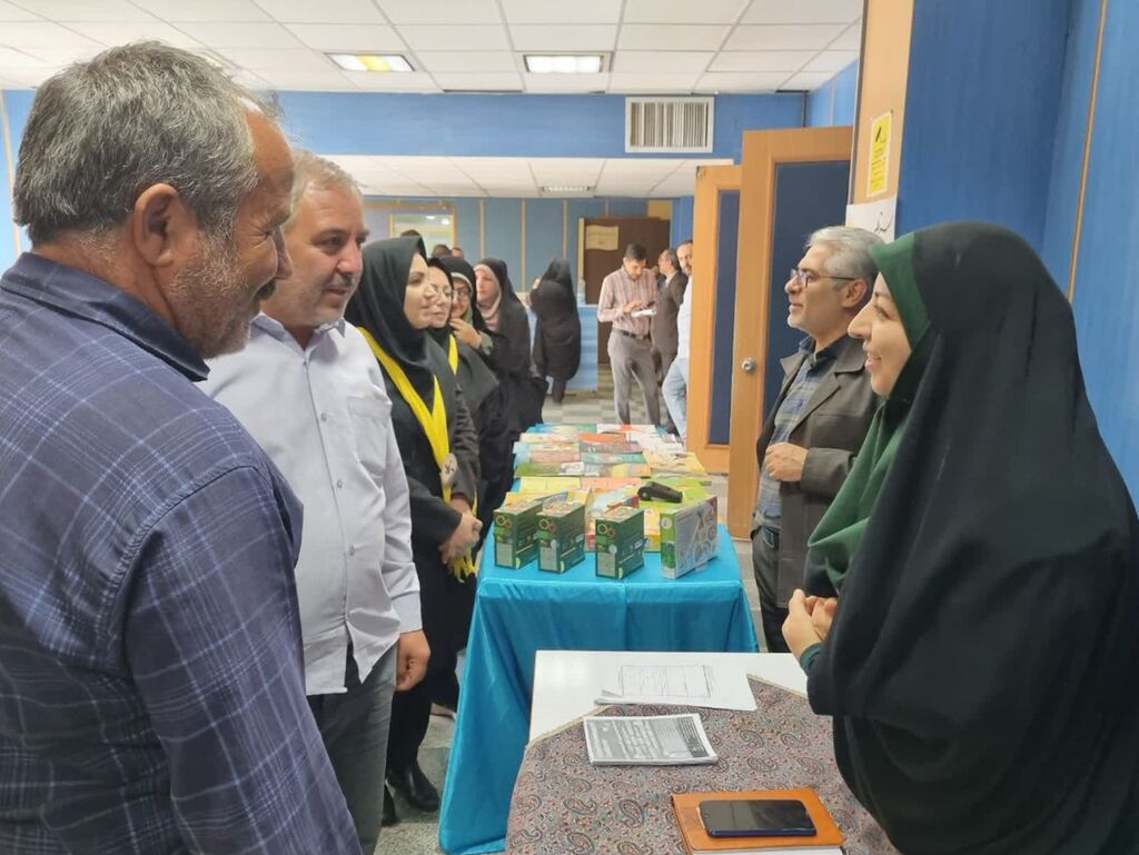 حضور پرشور مربیان توانمند کانون در جلسه توجیهی پایگاههای اوقات فراغت اداره کل آموزش و پرورش استان همدان