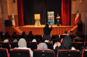 برگزاری آیین رونمایی از طرح کتابخوانی «یک سال یکصد کتاب» در کرج