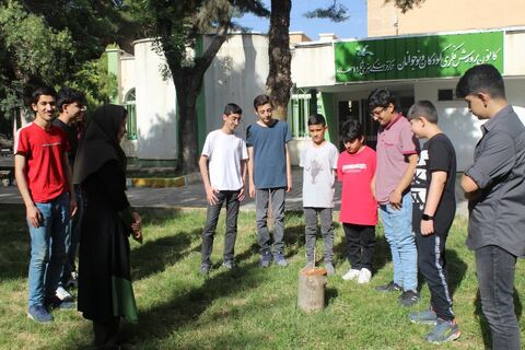 ساخت ساعت‌های آفتابی در مراکز کانون پرورش فکری آذربایجان‌غربی