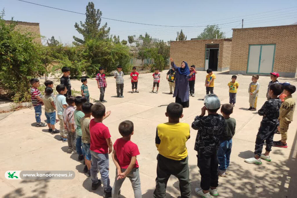 آموزش ساخت ساعت آفتابی در مراکز کانون سمنان/ انقلاب تابستانه به مراکز کانون سمنان رسید