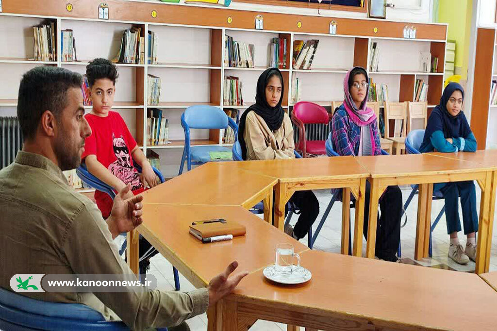 آشنایی اعضای نوجوان کانون دامغان با مهارت واقعبینی/ بررسی تفاوت نوع نگاه انسانها به زندگی