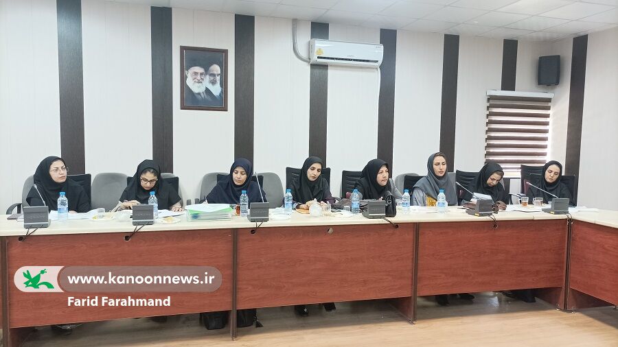 نشست فصلی مربیان ادبی کانون پروش فکری سیستان و بلوچستان برگزار شد