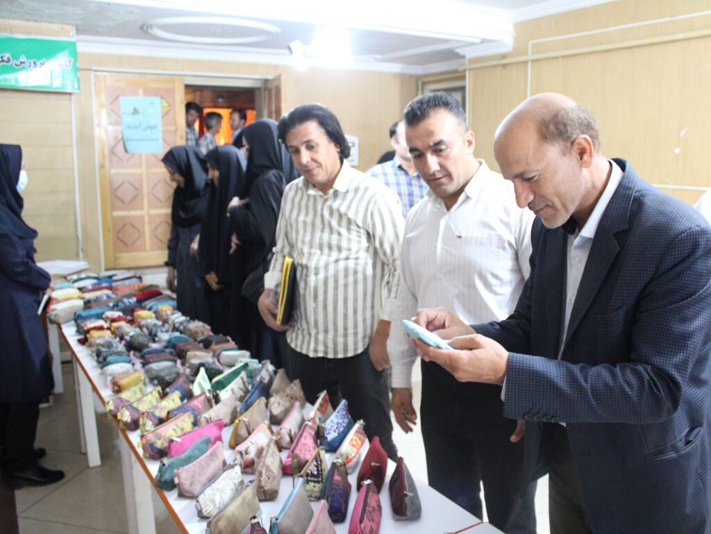 دومین نشست ماهیانه "اتاق فرمان" در کانون استان همدان برگزار شد
