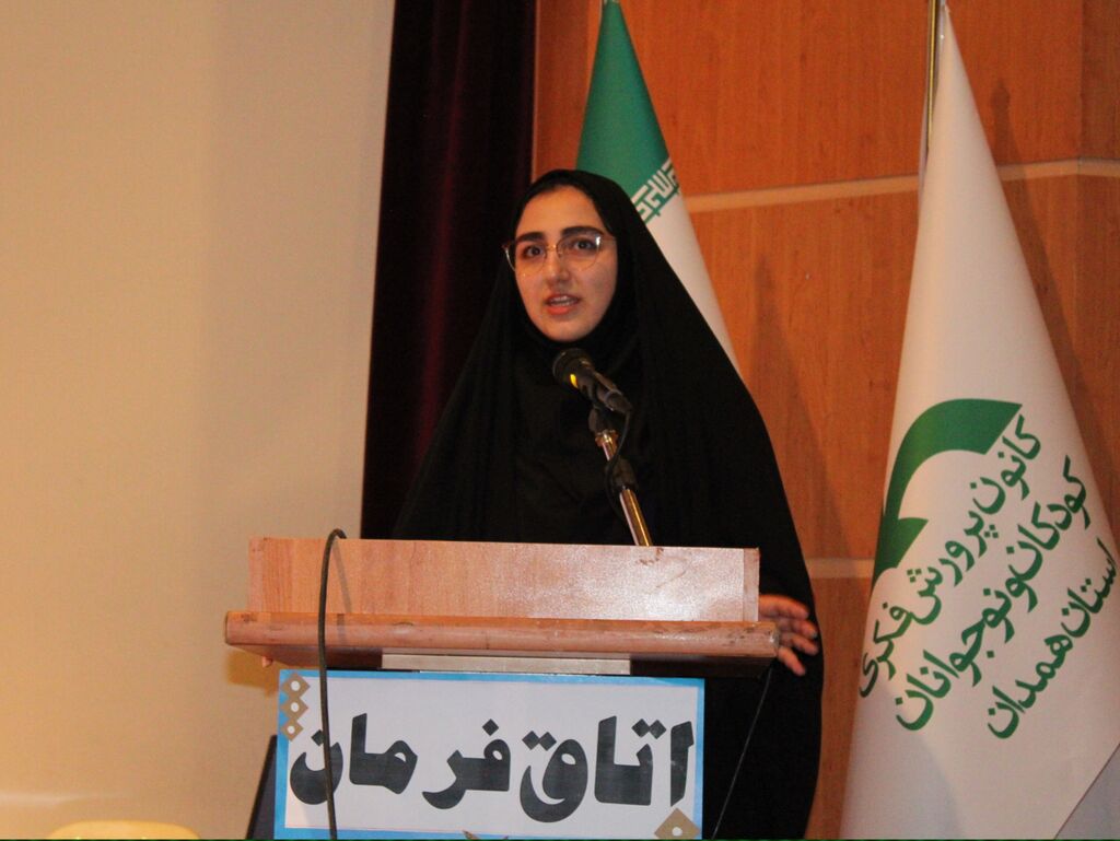 دومین نشست ماهیانه "اتاق فرمان" در کانون استان همدان برگزار شد