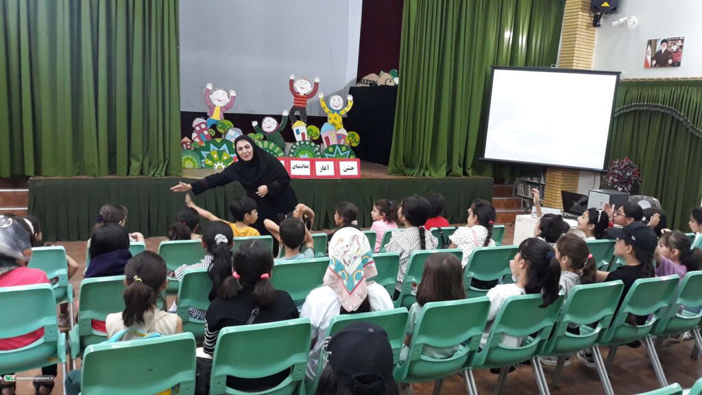 ویژه برنامهی جشن آغاز فعالیتهای تابستانی در مراکز کانون زنجان