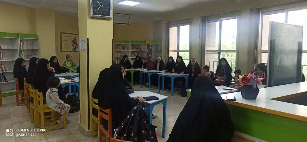 آموزش قصه‌گویی به مادران در کانون البرز