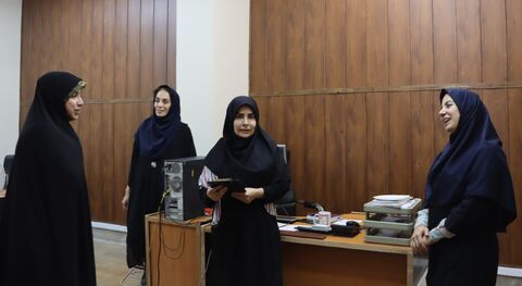 بازدید مریم حقی از اداره کل استان تهران به مناسبت تبریک اعیاد (3).JPG