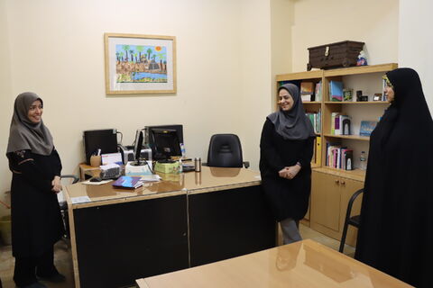 بازدید مریم حقی از اداره کل استان تهران به مناسبت تبریک اعیاد (9).JPG