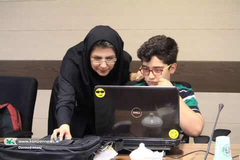 استقبال از کارگاه‌های تابستانی رباتیک در مجتمع کانون تبریز - کارگاه برنامه نویسی اسکرچ جونیور