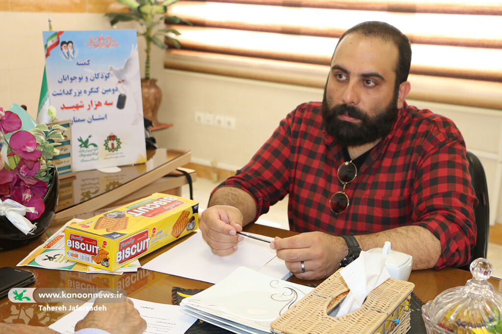 تئاتر صحنهای روایت خاکریز در کانون سمنان اجرایی میشود