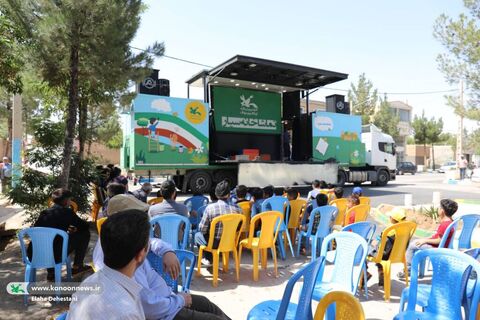 بازدید معاون فرهنگی کانون از اجراهای تماشاخانه سیار در استان خراسان شمالی